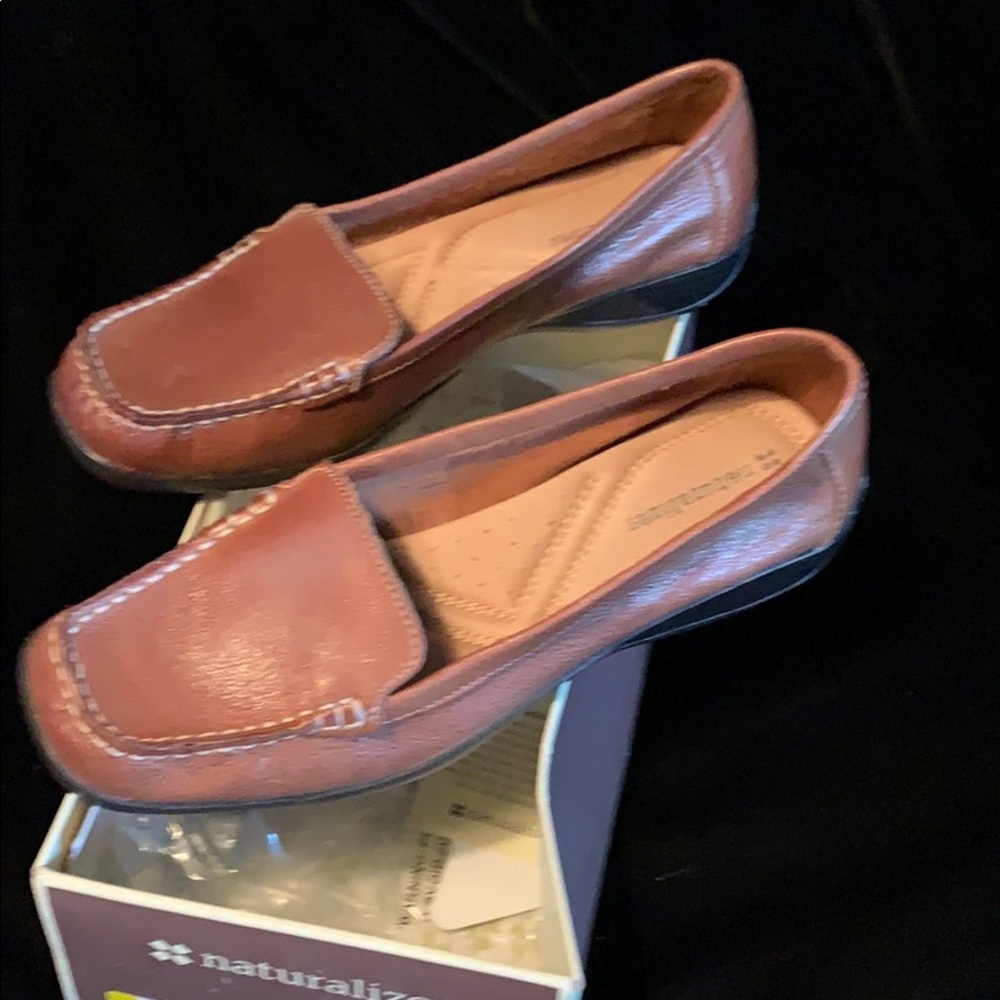 Naturalized Loafers NIB